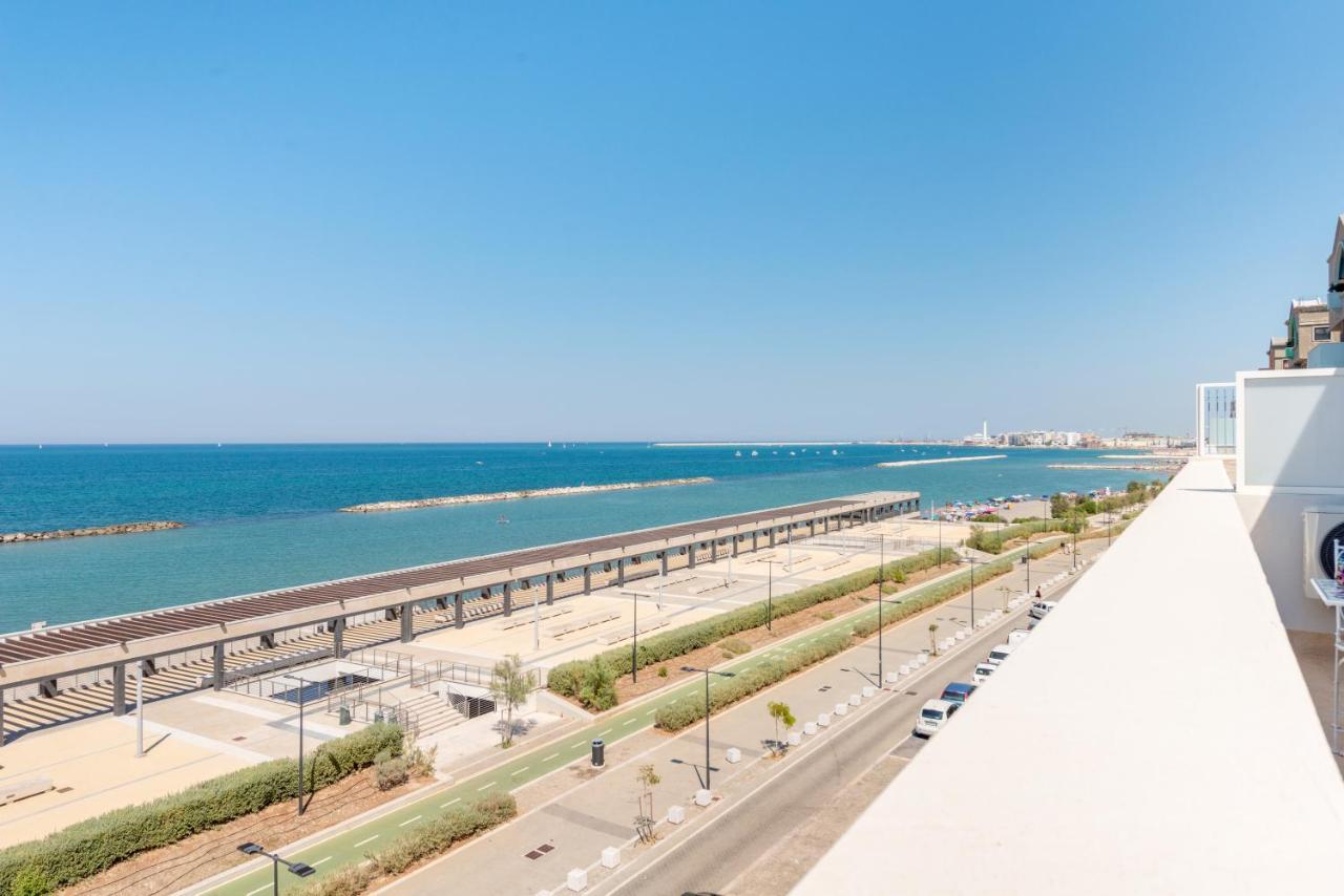 Waterfront With Seaview Balcony Appartamento
